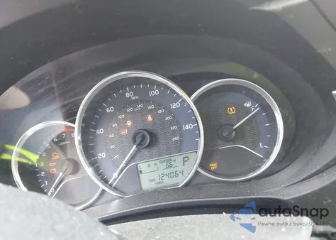 2015 Toyota Corolla Le z USA, uszkodzony, nr VIN 5YFBURHE6FP357957